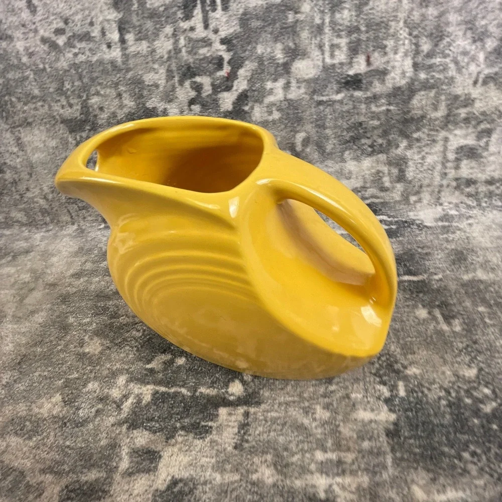 Vtg Fiesta Homer Laughlin 6" Disc Juice Pitcher Yellow Deco Ceramic Kitchencore - Picture 8 of 10